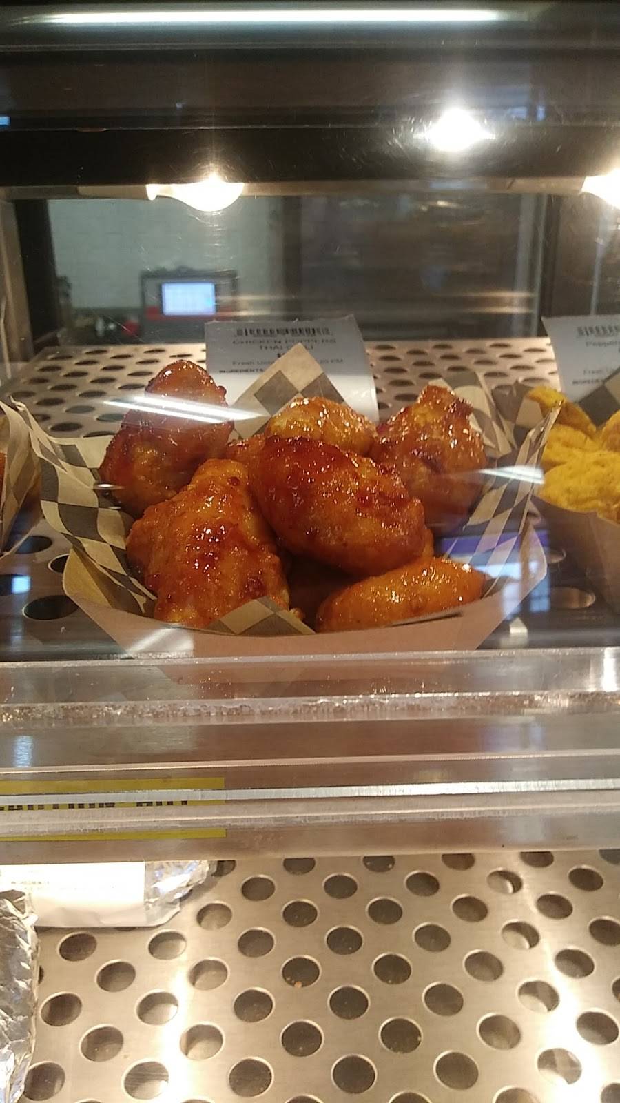 Rusty Lantern Market | restaurant | South Portland, ME 04106, USA | 2078355778 OR +1 207-835-5778