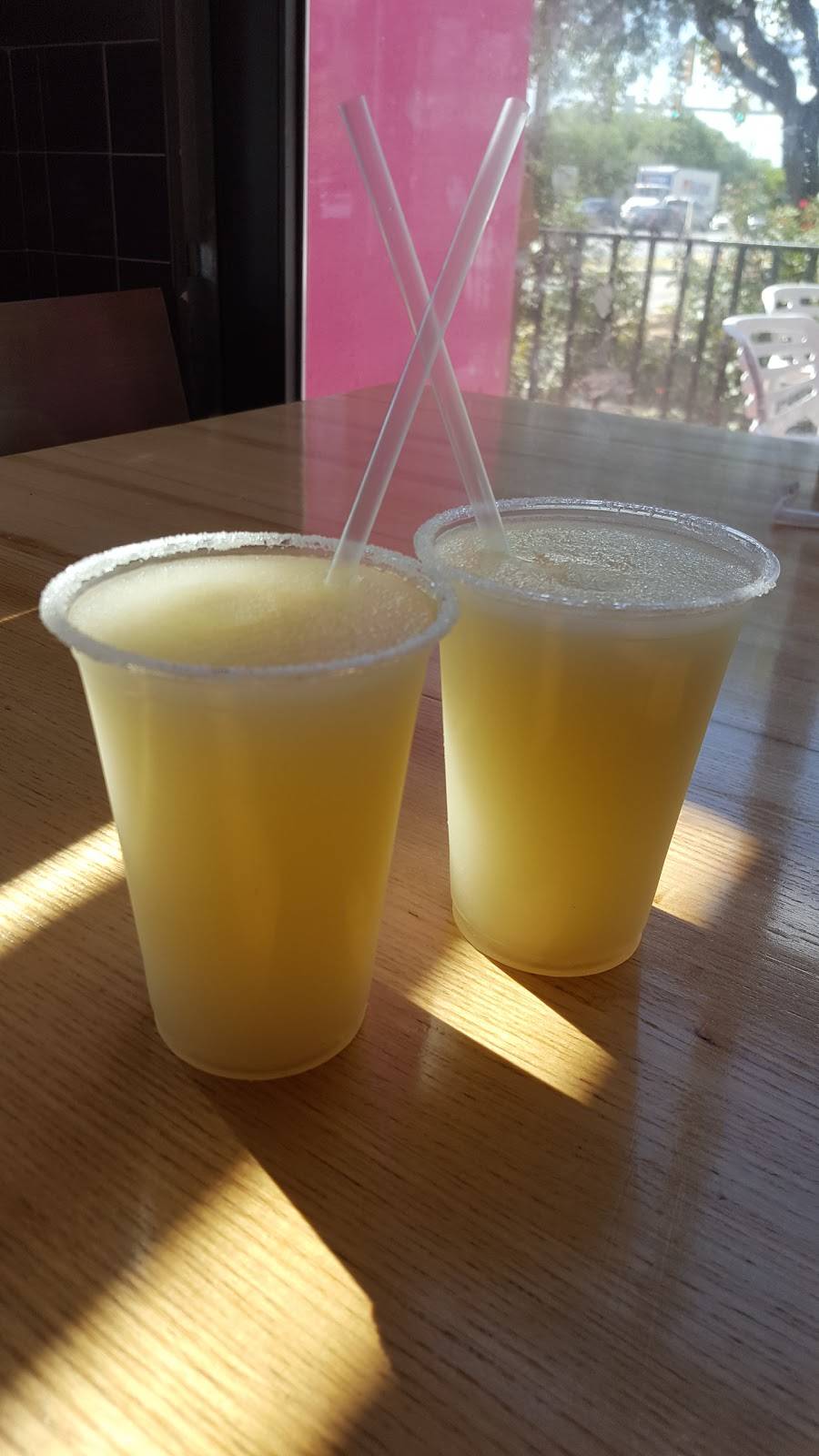 Taco Cabana | restaurant | 8516 Fredericksburg Rd, San Antonio, TX 78229, USA | 2106150902 OR +1 210-615-0902