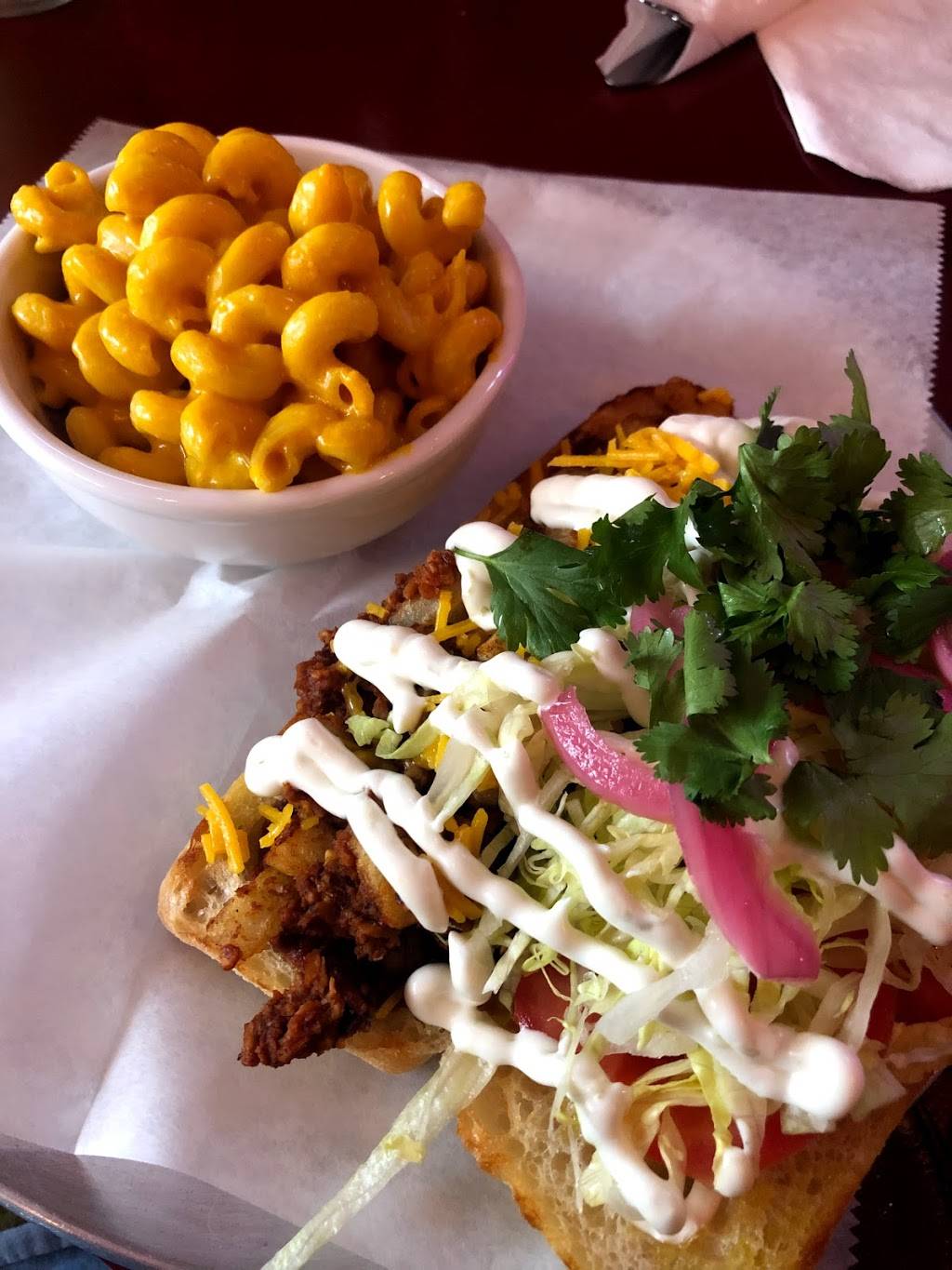 Cobra Cabana | restaurant | 901 W Marshall St, Richmond, VA 23220, USA | 8043033577 OR +1 804-303-3577