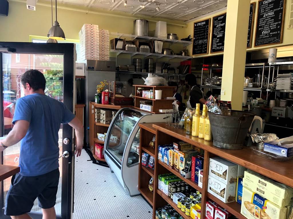 8 1/2 Church Hill | restaurant | 2709 E Marshall St, Richmond, VA 23223, USA | 8047880812 OR +1 804-788-0812