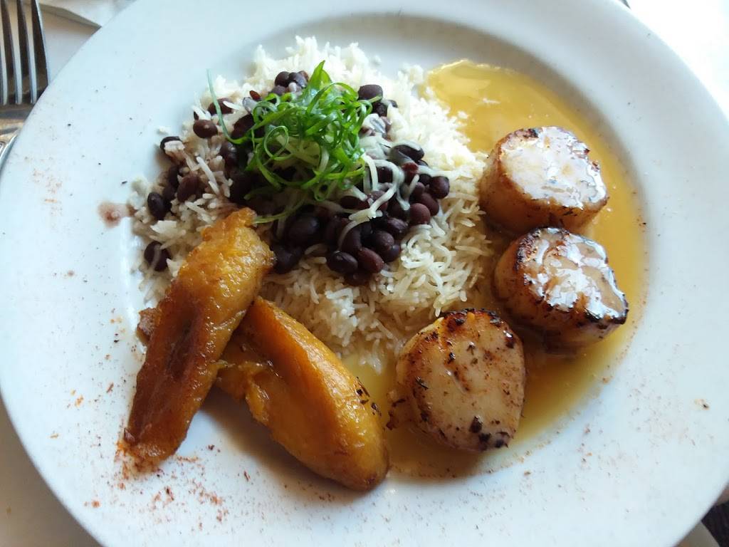 Rumrunners | restaurant | 5848 Cape Harbour Dr, Cape Coral, FL 33914, USA | 2395420200 OR +1 239-542-0200