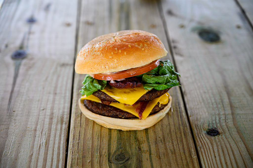 Red Leaf Burgers | restaurant | 6401 Sheridan St, Hollywood, FL 33024, USA | 9542982881 OR +1 954-298-2881