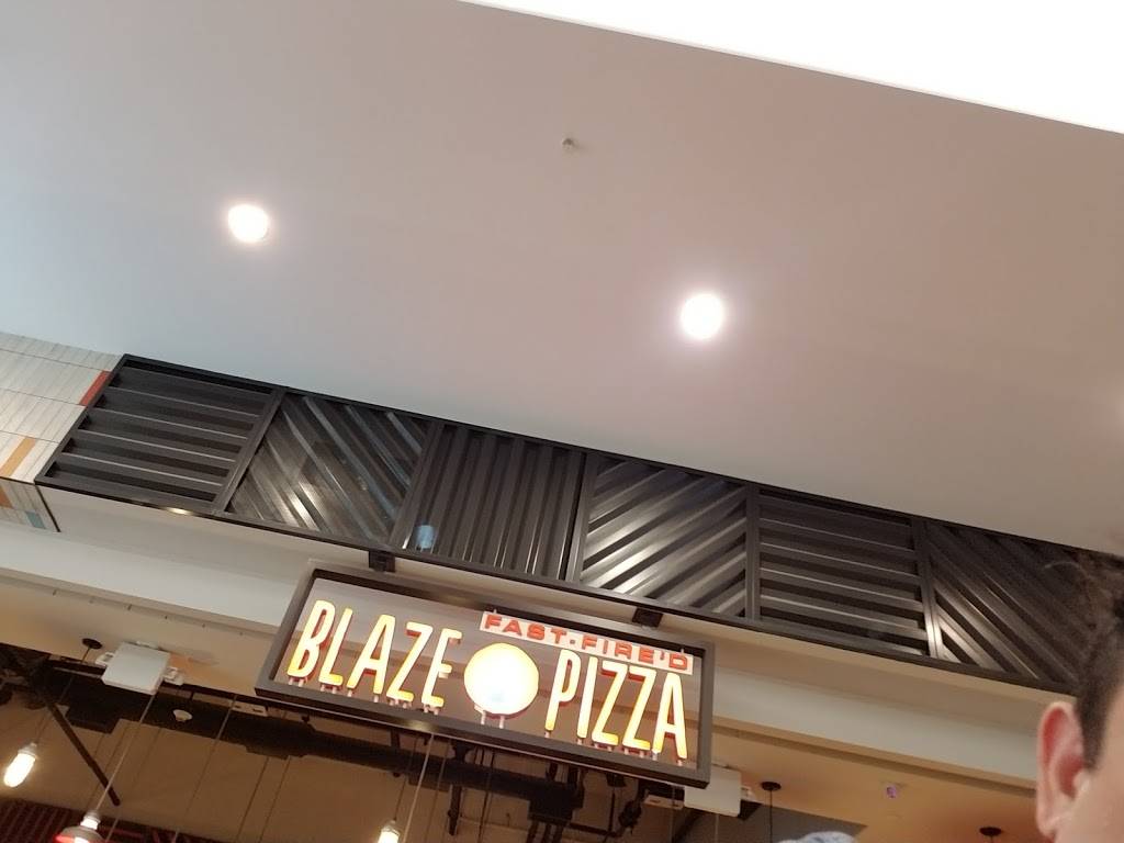 Blaze Pizza | meal takeaway | 6600 Topanga Canyon Blvd, Canoga Park, CA 91303, USA | 8184950992 OR +1 818-495-0992
