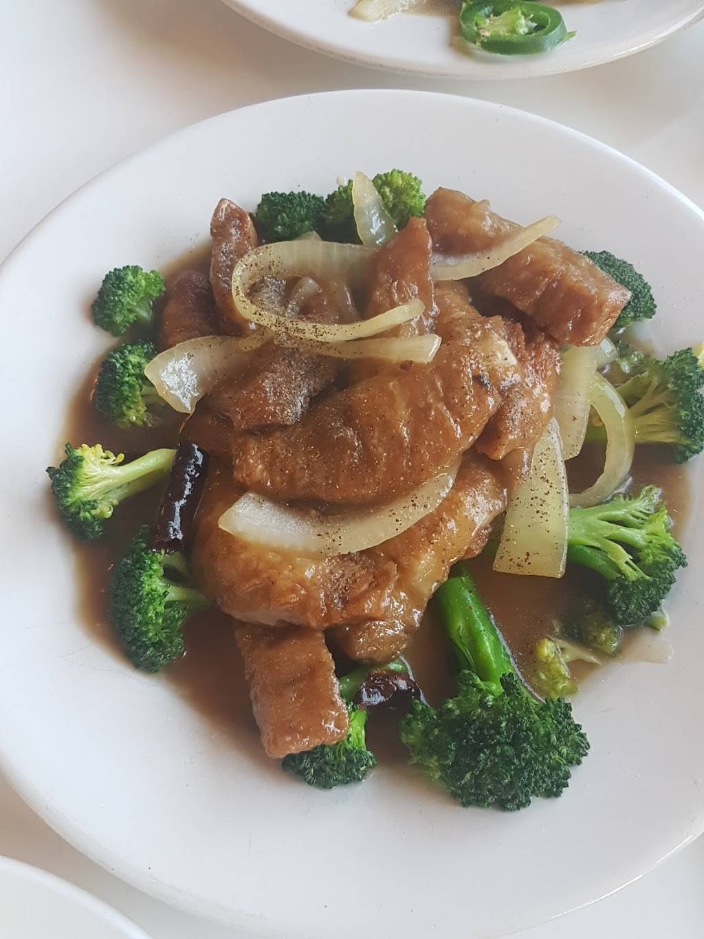 Loving Hut Vegan Restaurant | restaurant | 524 Irving St, San Francisco, CA 94122, USA | 4157311957 OR +1 415-731-1957