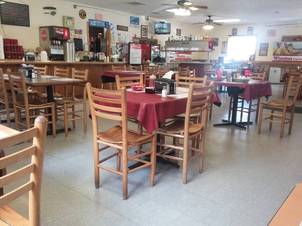 Sharpies Restaurant | restaurant | 11888 Highway 421 South, Trade, TN 37691, USA | 4234601404 OR +1 423-460-1404