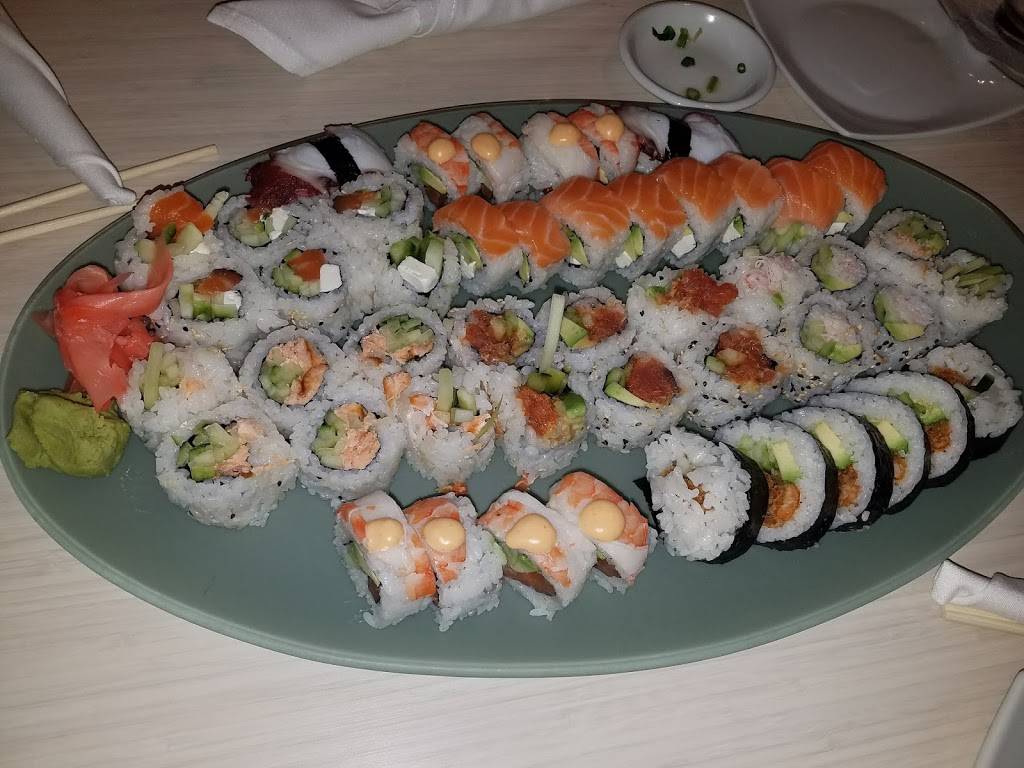 Zen Sushi | restaurant | 380 W 7th St, Dallas, TX 75208, USA | 2149469699 OR +1 214-946-9699
