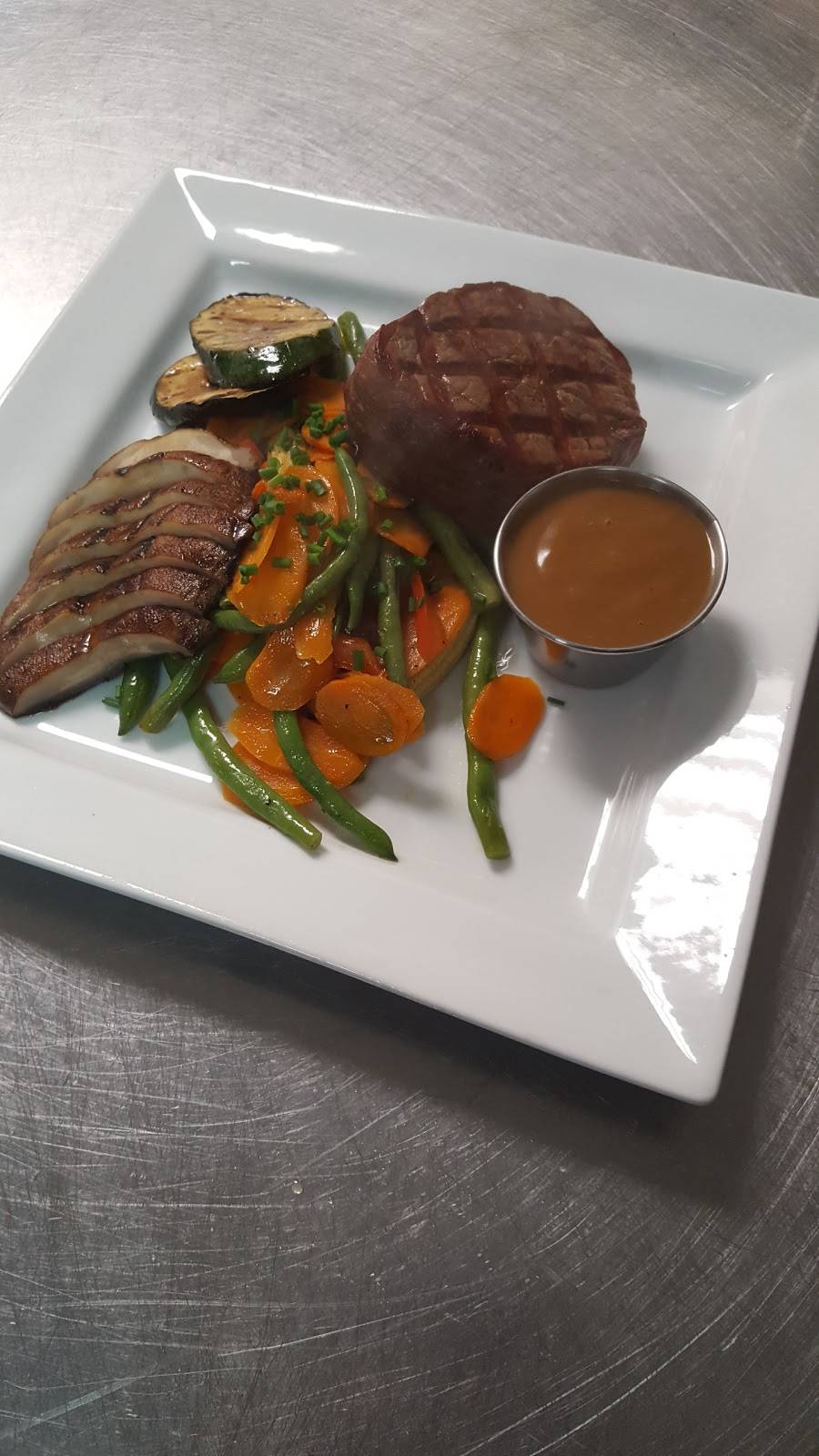 Henriette en rillette! | restaurant | 327 Rue Saint Donat, Saint-Donat-de-Montcalm, QC J0T 2C0, Canada | 8194190320 OR +1 819-419-0320