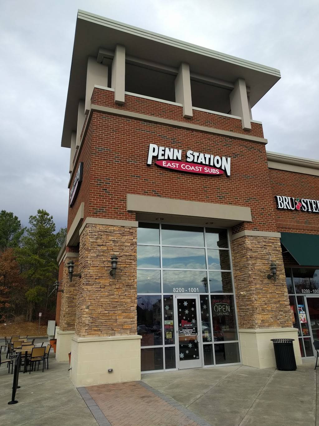 Penn Station East Coast Subs | restaurant | 8200 Renaissance Pkwy, Durham, NC 27713, USA | 9192373044 OR +1 919-237-3044