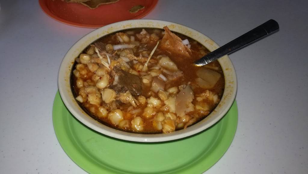 Antojitos Mexicanos LA FOGATA | restaurant | 22710, Plutarco Elías Calles 204, Amp Mazatlan, 22710 Rosarito, B.C., Mexico | 016615277028 OR +52 661 527 7028