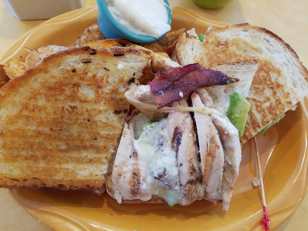 Pattis Sunrise Café | cafe | 78 Burr Ridge Pkwy, Burr Ridge, IL 60527, USA | 6304555504 OR +1 630-455-5504