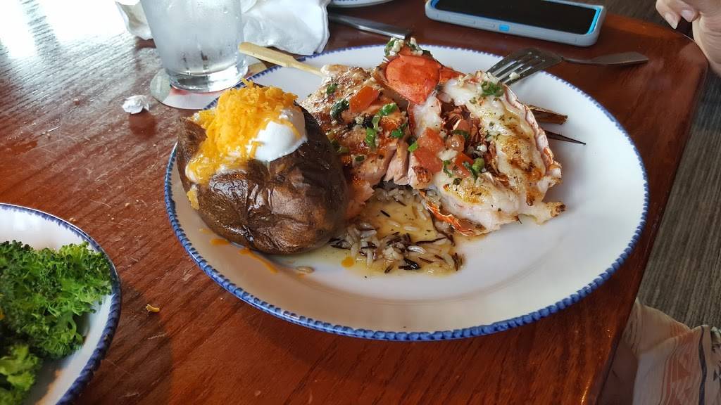 Red Lobster | restaurant | 603 S Cockrell Hill Rd, Duncanville, TX 75116, USA | 9727808835 OR +1 972-780-8835