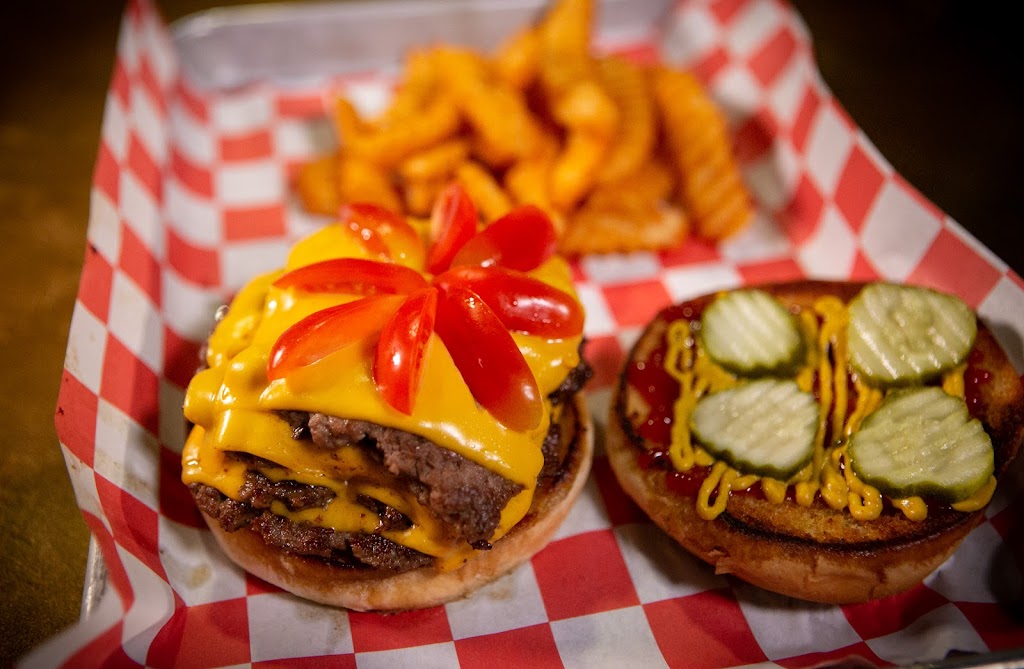 Hinies BBQ | restaurant | 2782 US-43, Lawrenceburg, TN 38464, USA | 9318294227 OR +1 931-829-4227