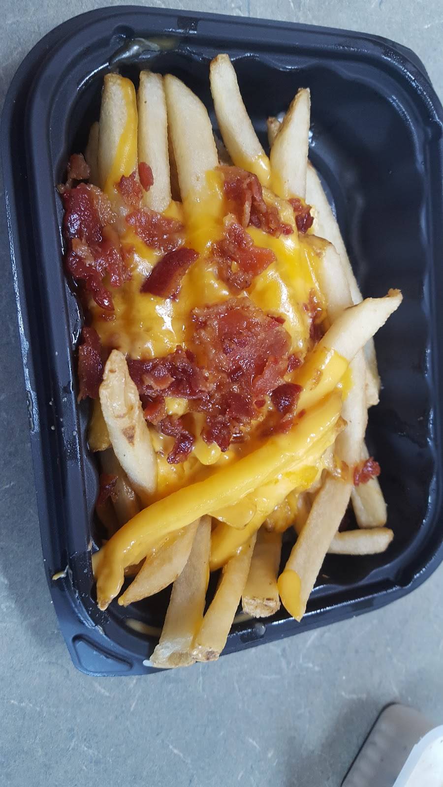 Wendys | restaurant | 1890 E G St, Ontario, CA 91764, USA | 9093901180 OR +1 909-390-1180