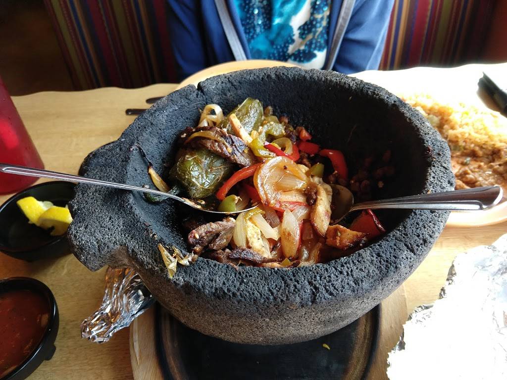 Amandas Cantina | restaurant | 8050 N Academy Blvd, Colorado Springs, CO 80920, USA | 7192666680 OR +1 719-266-6680