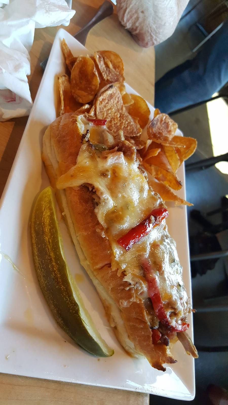 Warehouse Grill & Bbq | restaurant | 219 Wolf Rd, Albany, NY 12205, USA | 5184895227 OR +1 518-489-5227