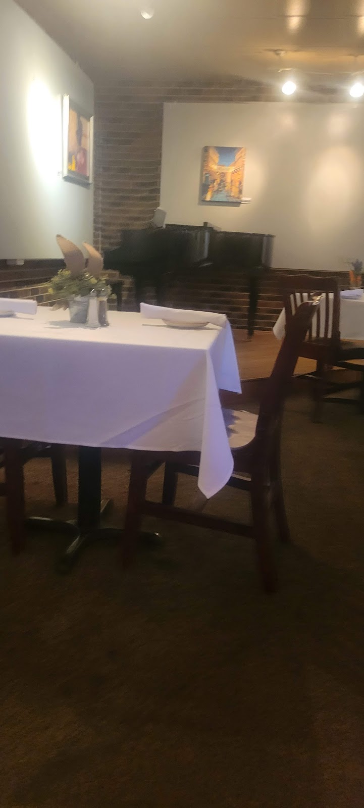 Park East Restaurant | restaurant | 720 Goodnight Ave, Pueblo, CO 81005, USA | 7195656655 OR +1 719-565-6655