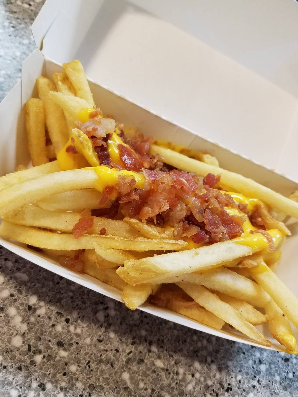 Hardees | restaurant | 2015 Drake Ave SW, Huntsville, AL 35801, USA | 2568821639 OR +1 256-882-1639