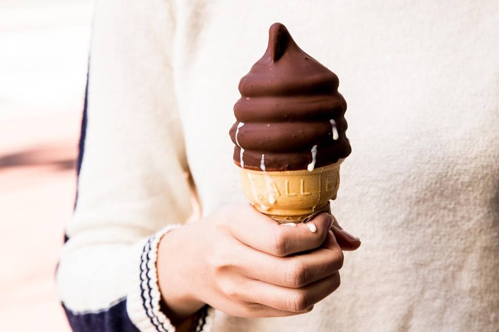 Super Duper Burgers | restaurant | 5959 Shellmound St, Emeryville, CA 94608, USA | 5106029029 OR +1 510-602-9029