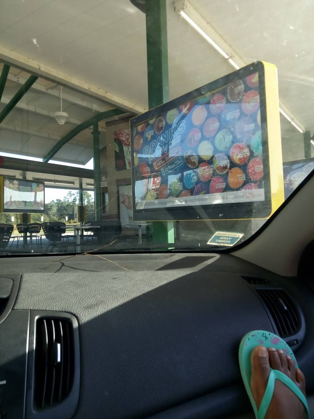 Sonic Drive-In | restaurant | 11150 Loraine Road, Gulfport, MS 39503, USA | 2288313563 OR +1 228-831-3563