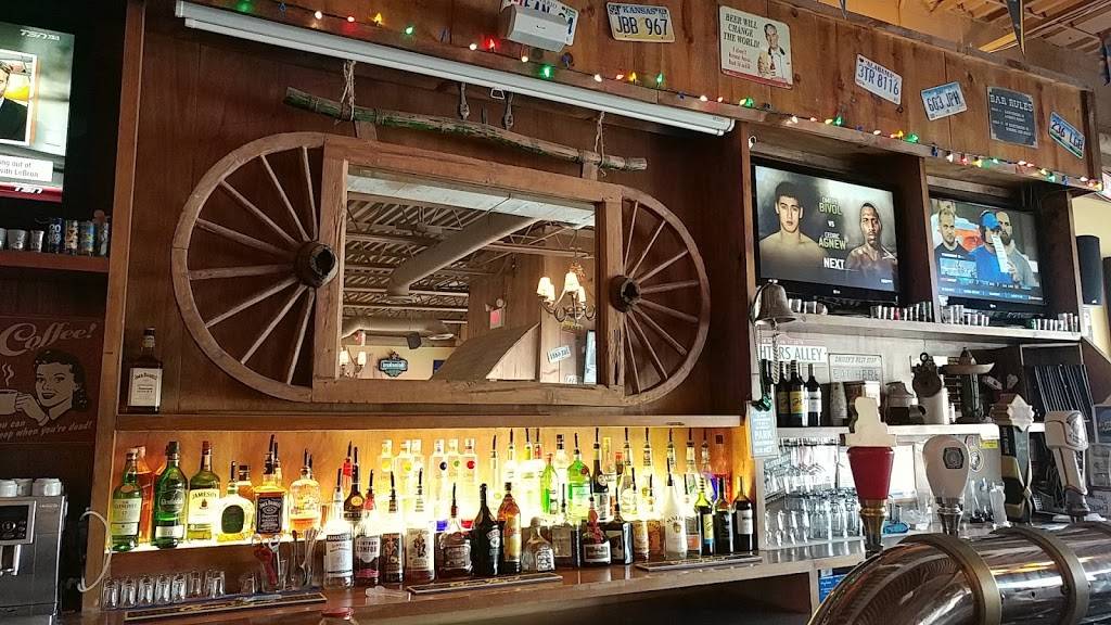 Wild Wing | restaurant | 700 Eagleson Rd, Kanata, ON K2M 2G9, Canada | 6132709453 OR +1 613-270-9453