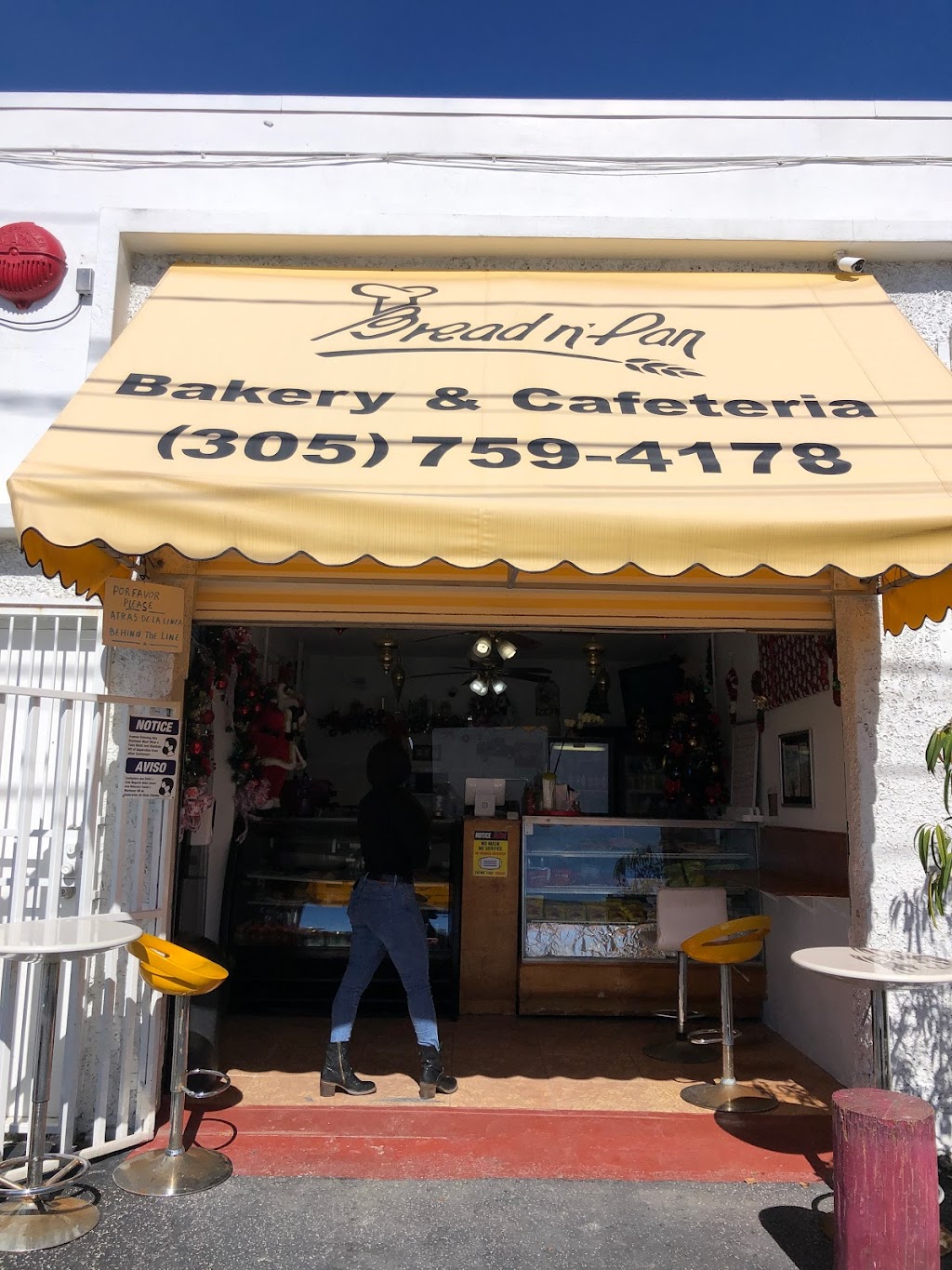 Breadn Pan Cafeteria | restaurant | 333 NE 69th St, Miami, FL 33138, USA | 3057594178 OR +1 305-759-4178