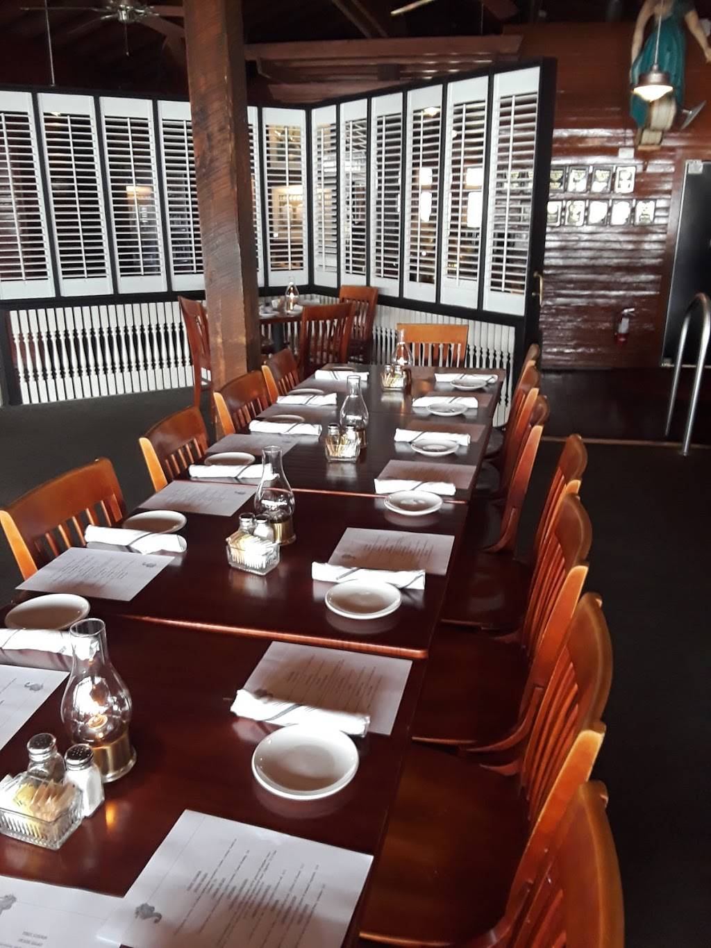 Elijahs | restaurant | 2 Ann St, Wilmington, NC 28401, USA | 9103431448 OR +1 910-343-1448