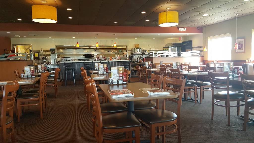 Dennys | restaurant | 4903 N Harrison St, Shawnee, OK 74801, USA | 4058780356 OR +1 405-878-0356