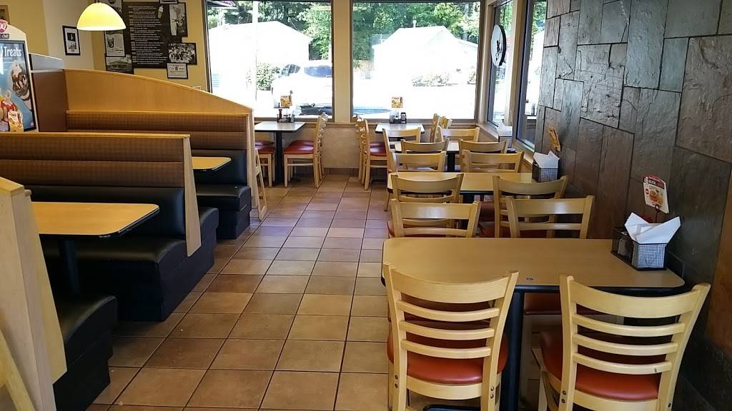 DQ Grill & Chill Restaurant | restaurant | 8787 Mentor Ave, Mentor, OH 44060, USA | 4402557884 OR +1 440-255-7884