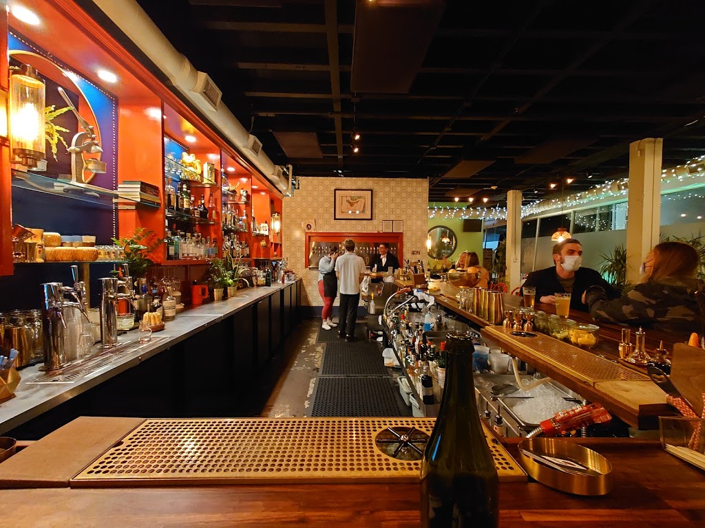 Savoy Society | restaurant | 102 E Liberty #109, Savannah, GA 31401, USA | 9126626665 OR +1 912-662-6665