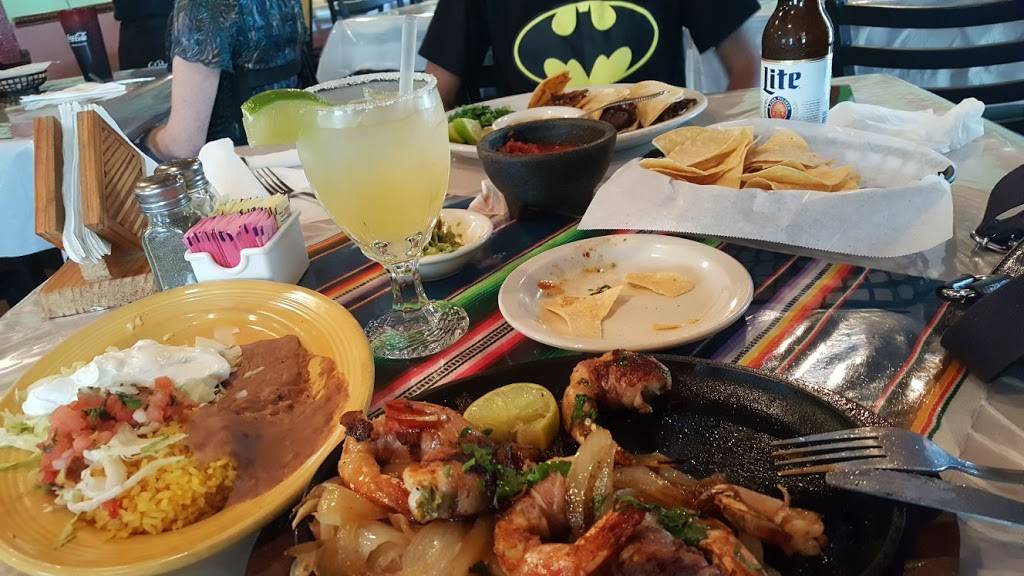 El Real Mexican Restaurant | restaurant | 105 Wisenbaker Rd, Rincon, GA 31326, USA | 9128263524 OR +1 912-826-3524