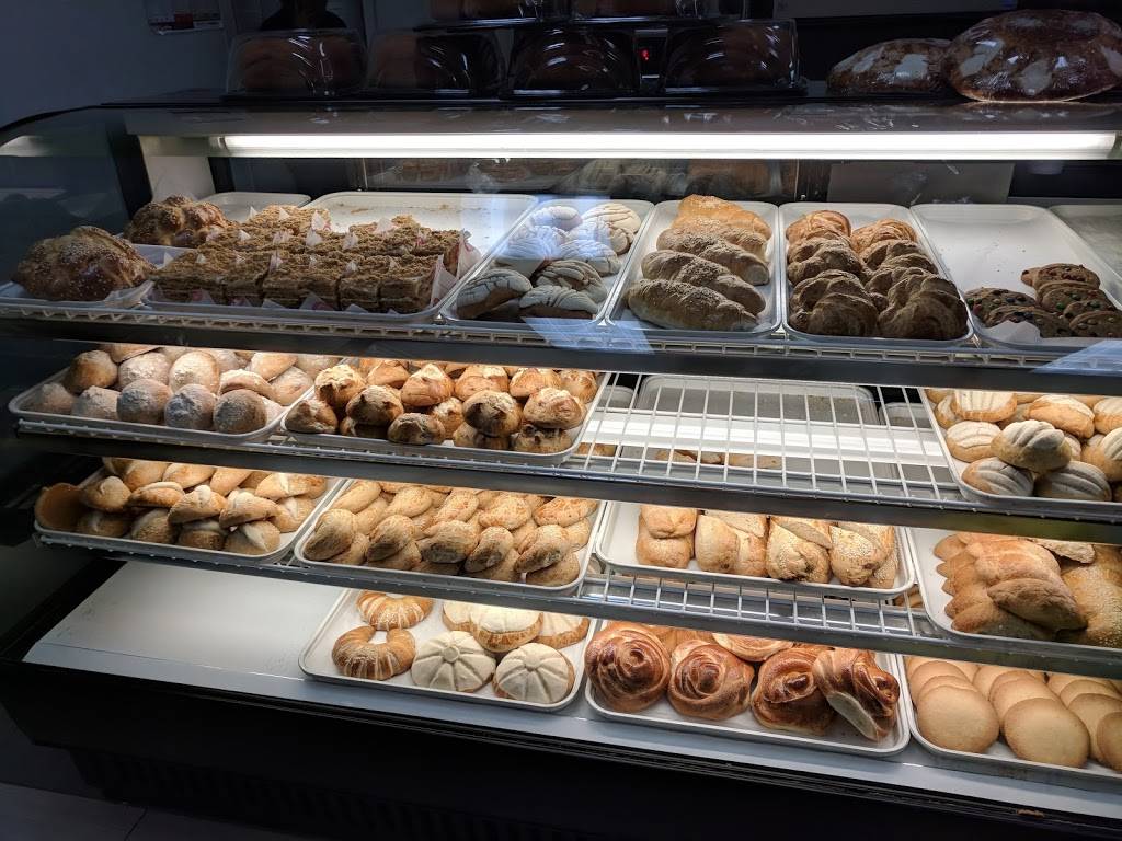 Panaderia Victoria | restaurant | 3535 Imperial Hwy, Inglewood, CA 90303, USA | 4247509334 OR +1 424-750-9334