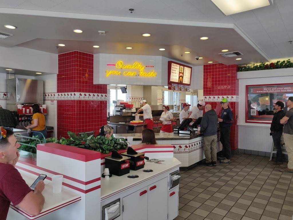 In-N-Out Burger | restaurant | 601 W Main St, American Fork, UT 84003, USA | 8007861000 OR +1 800-786-1000