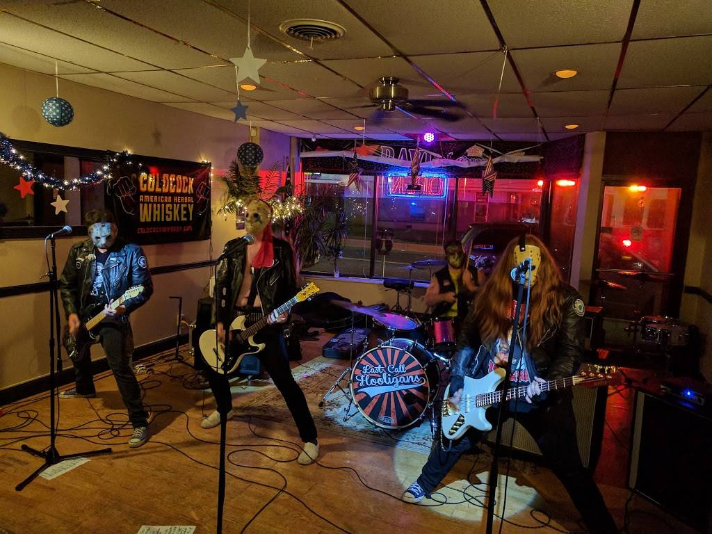 Raven Inn | restaurant | 8636 Loch Raven Blvd, Towson, MD 21286, USA | 4104941776 OR +1 410-494-1776