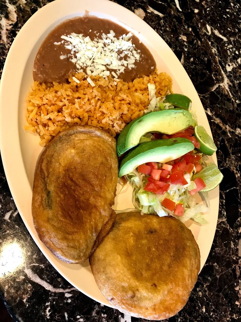 El Comalito | restaurant | 2234 N Western Ave, Chicago, IL 60647, USA | 7736665558 OR +1 773-666-5558