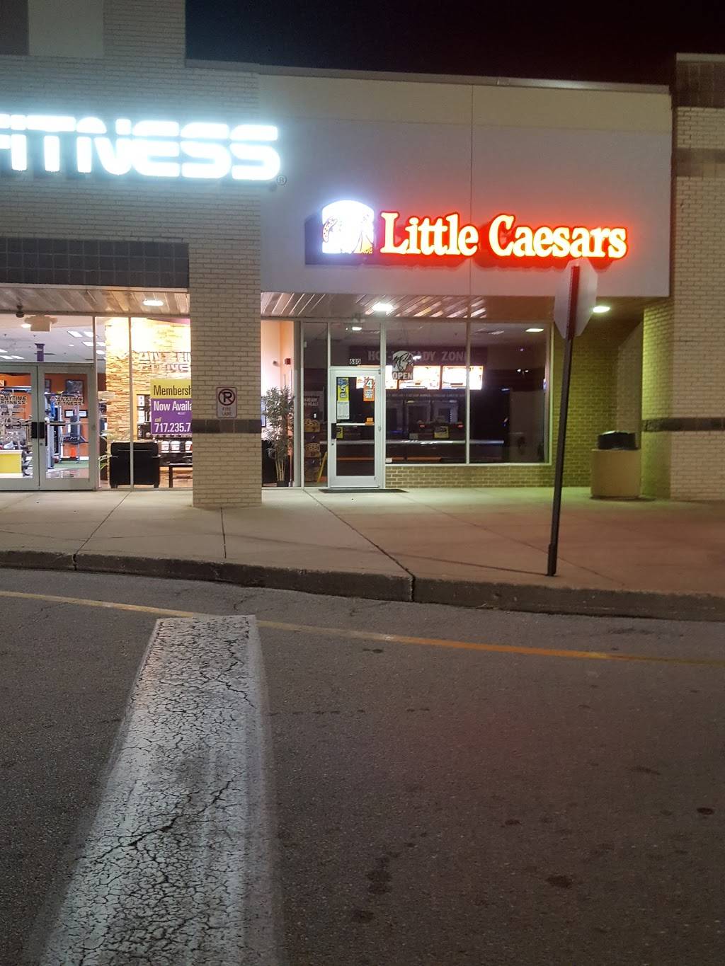Little Caesars Pizza | meal takeaway | 680 Shrewsbury Commons Ave, Shrewsbury, PA 17361, USA | 7179425988 OR +1 717-942-5988