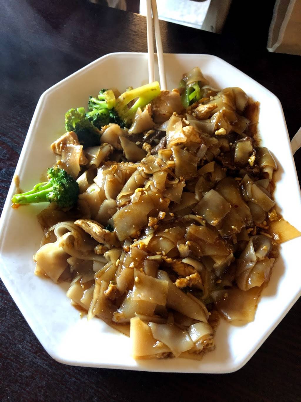 Coconut Thai Asian Bistro | restaurant | 4150 Mission Blvd #113, San Diego, CA 92109, USA | 8582722456 OR +1 858-272-2456