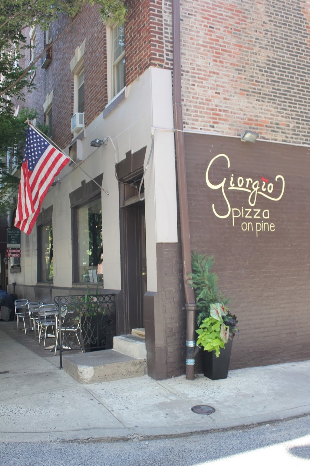 Bocconcini | restaurant | 1334 Pine St, Philadelphia, PA 19107, USA | 2155452482 OR +1 215-545-2482