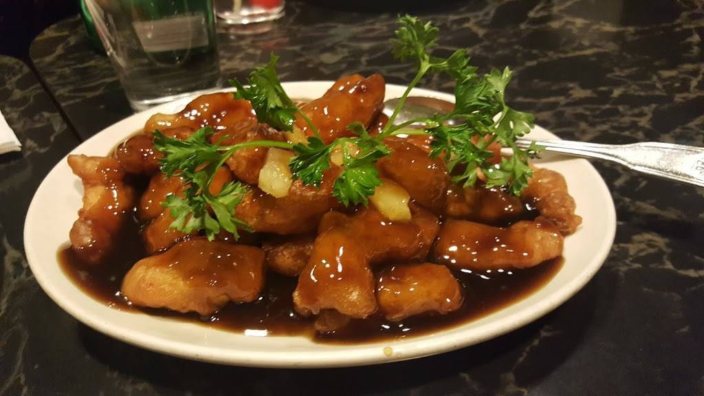 Wah Kue Cafe | restaurant | 13434 1st Ave S, Burien, WA 98168, USA | 2062425454 OR +1 206-242-5454