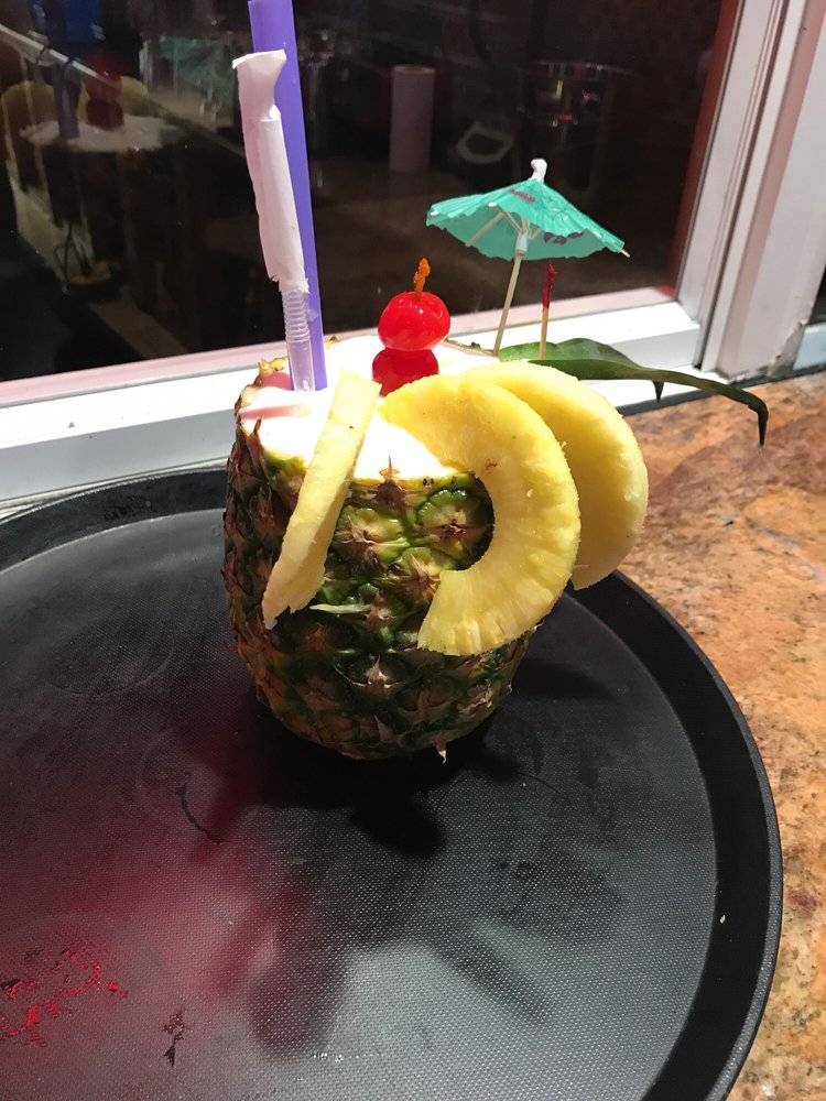 Red Pelican Bar & Hookah Lounge | night club | 230 N Broadwalk, Hollywood, FL 33019, USA | 7866711517 OR +1 786-671-1517