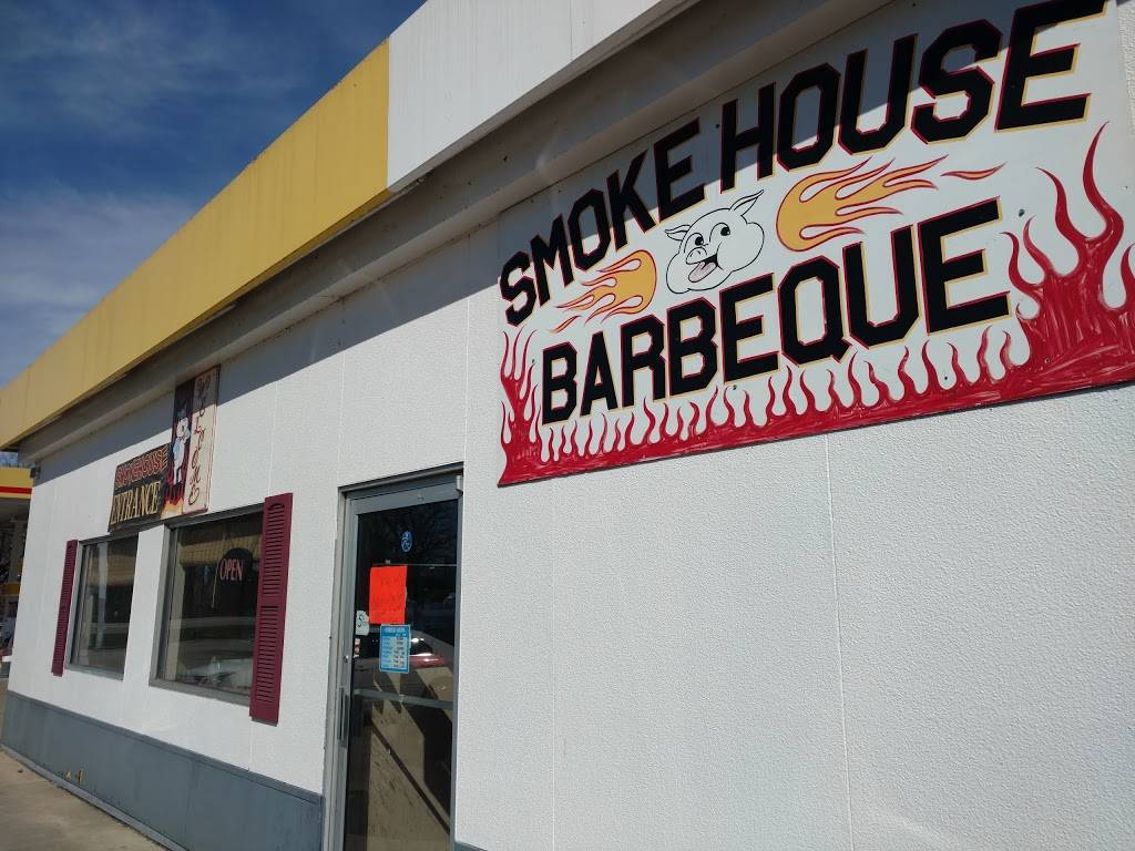 Smoke House Barbecue | restaurant | 432 Harrison Avenue Rockford Illinois 61102, Rockford, IL 61104, USA | 8159625512 OR +1 815-962-5512