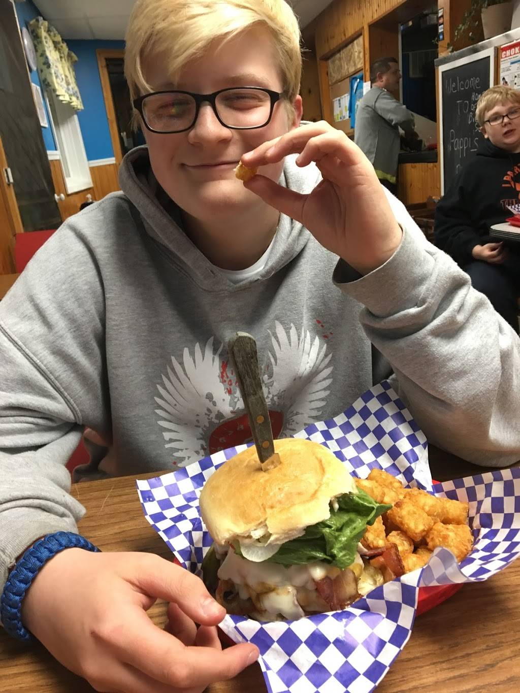 Pappis place | restaurant | 9544 Lake Shore Rd, Angola, NY 14006, USA | 7162178066 OR +1 716-217-8066