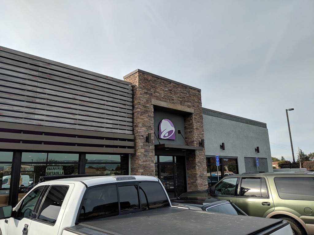 Taco Bell | meal takeaway | 995 1st St, Gilroy, CA 95020, USA | 4088461188 OR +1 408-846-1188