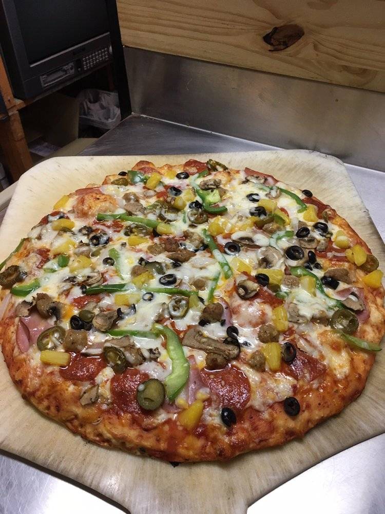 Bear Mountain Pizza | restaurant | 393 Bear Mountain Blvd, Arvin, CA 93203, USA | 6618544494 OR +1 661-854-4494