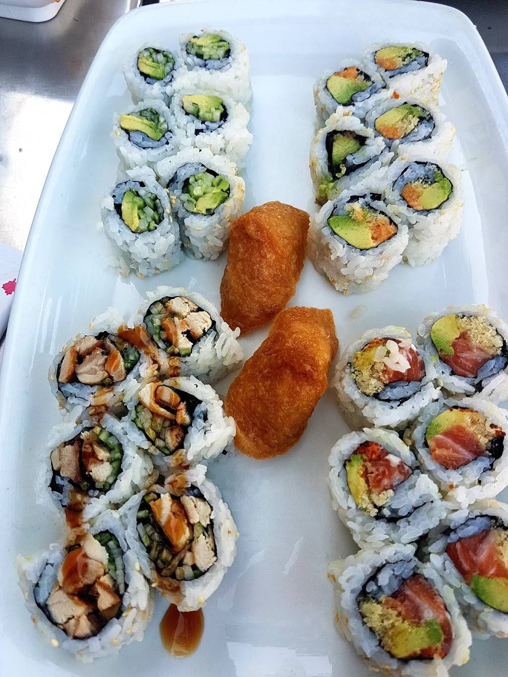 California Roll | meal delivery | 1634 Bayview Ave, Toronto, ON M4S 1T3, Canada | 4163226668 OR +1 416-322-6668