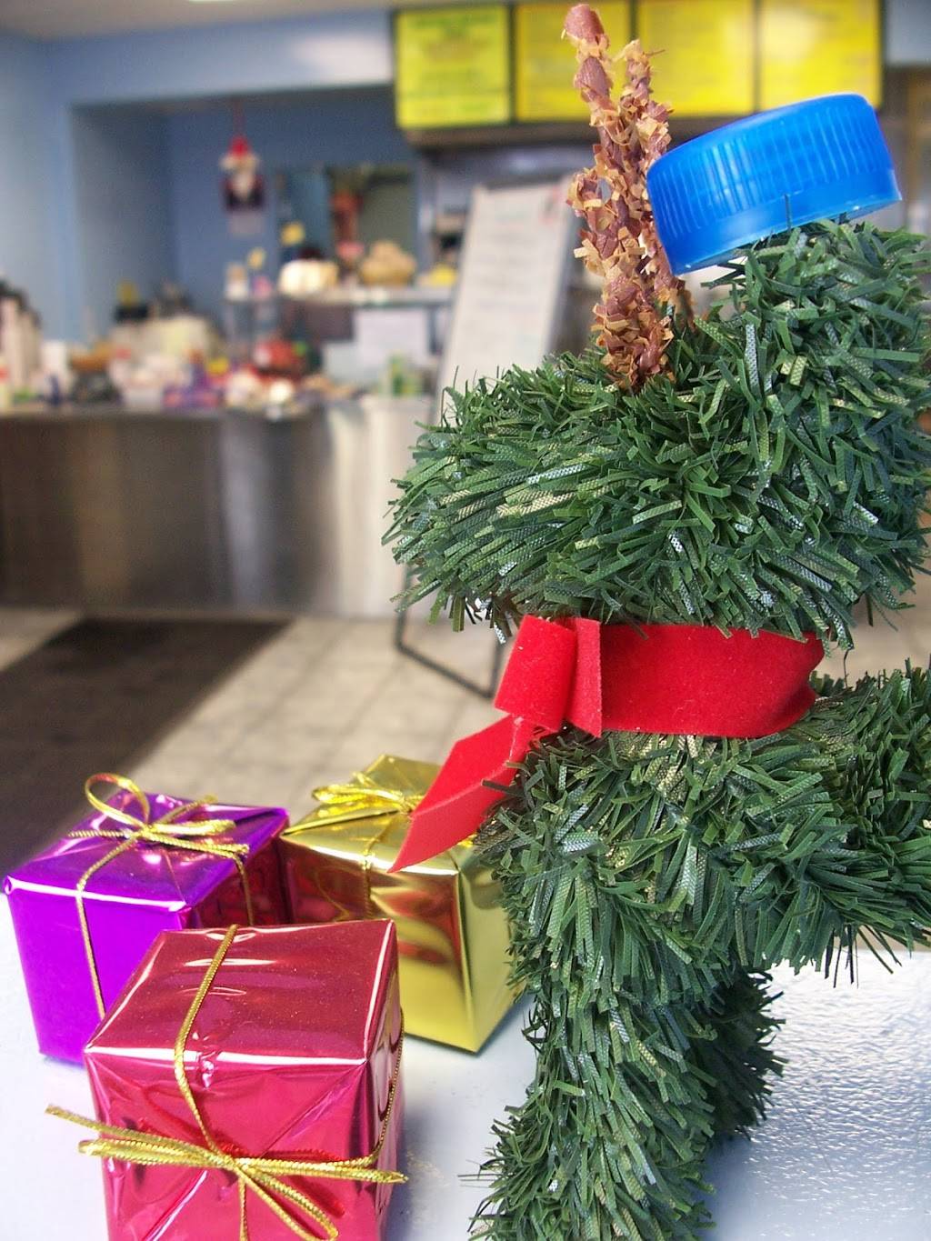 Joys Cafe & Restaurant | restaurant | 349 Kenora Ave, Hamilton, ON L8E 2W3, Canada | 9055736796 OR +1 905-573-6796