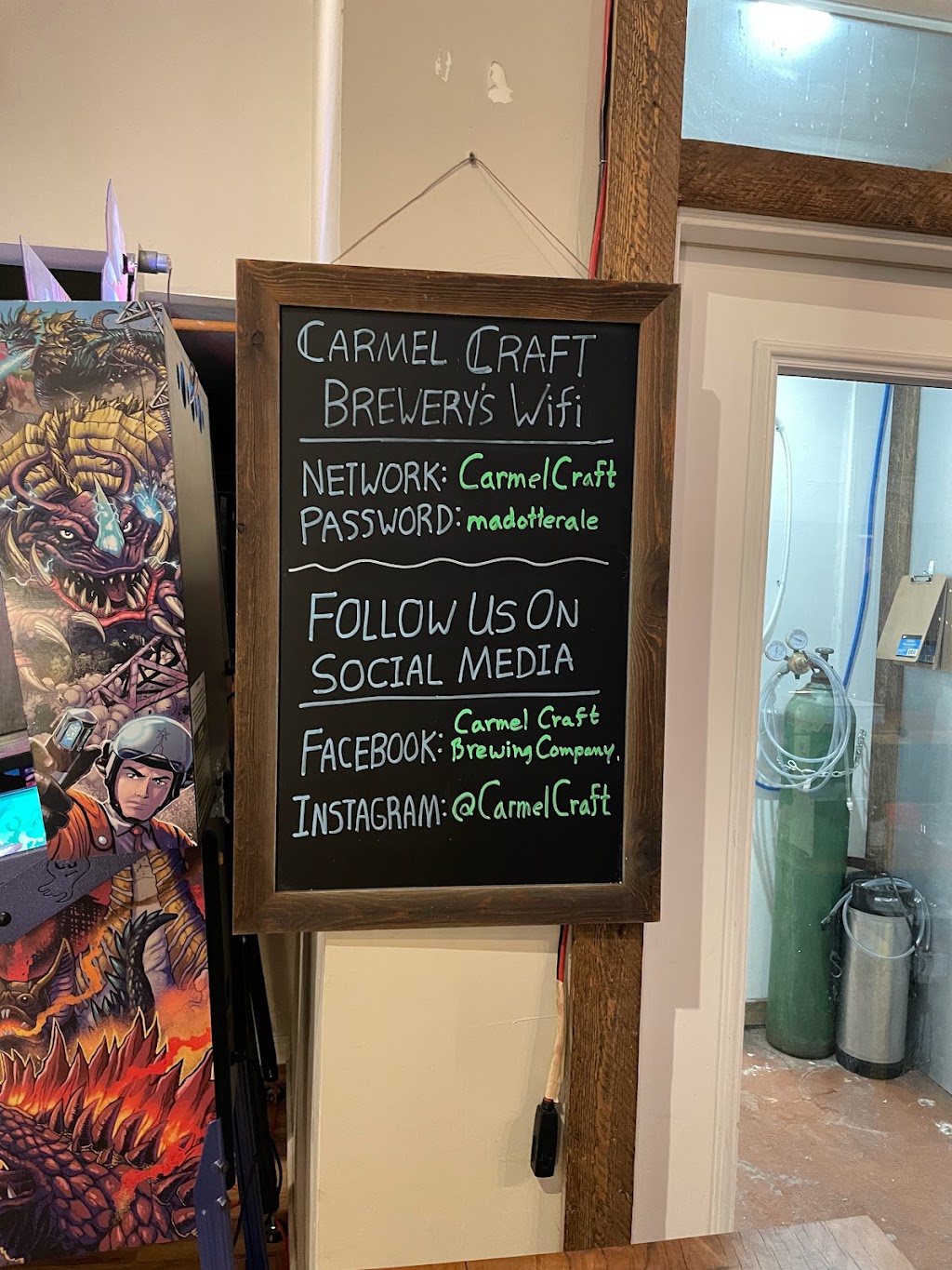 Hidden Hills Brewing and Blending | restaurant | 3777 The Barnyard Ste I-14, Carmel-By-The-Sea, CA 93923, USA | 8312507311 OR +1 831-250-7311