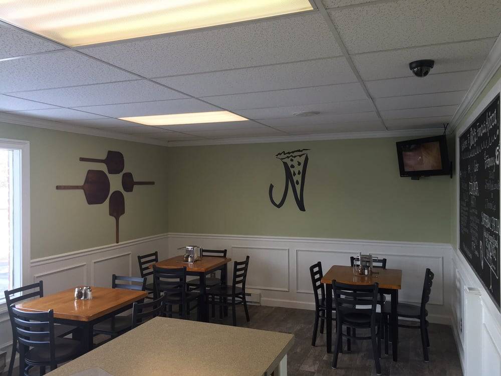 Nicks Famous Pizza | meal delivery | 1306 Boston Post Rd, Madison, CT 06443, USA | 2032452561 OR +1 203-245-2561