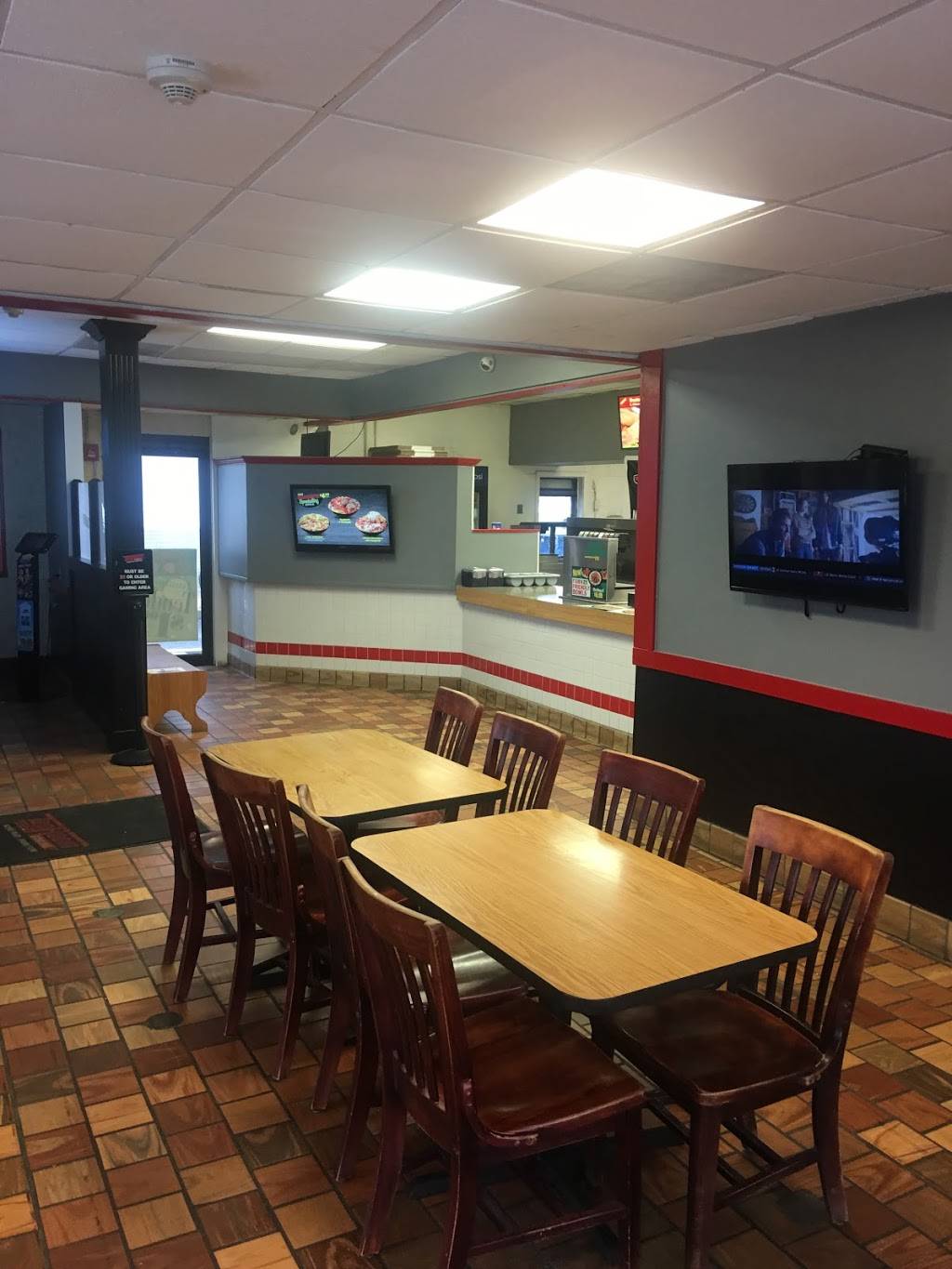 Browns Chicken | restaurant | 1910 st. RT 38, Lincoln Hwy, St. Charles, IL 60174, USA | 6305842411 OR +1 630-584-2411