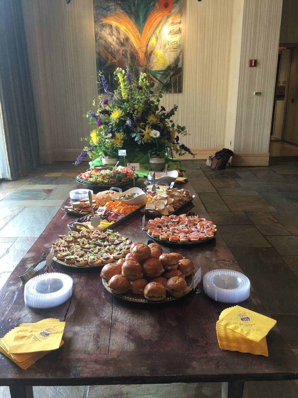 Café Le Crumbs | cafe | 162 4th Ave N, Nashville, TN 37219, USA | 6152481944 OR +1 615-248-1944