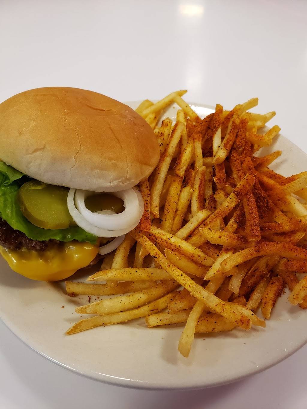 Steak n Shake | restaurant | 9530 Diamond Centre Dr, Mentor, OH 44060, USA | 4406398734 OR +1 440-639-8734